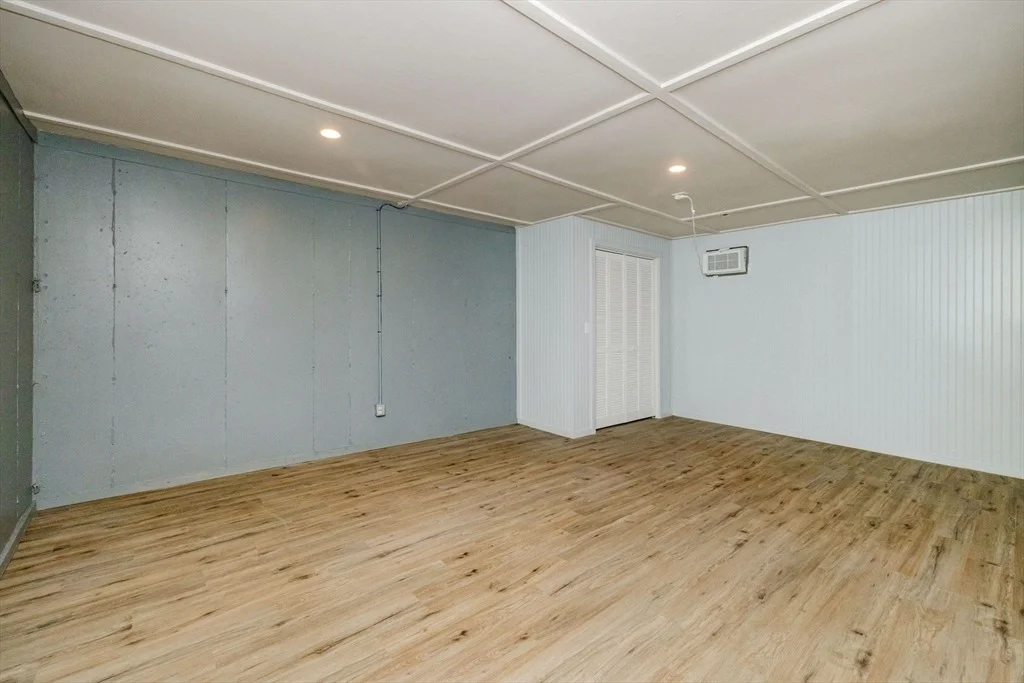 Photo of 275 Summer St