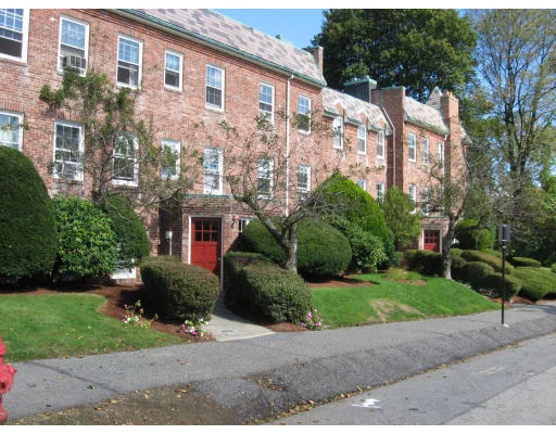 Photo of Unit 21 at 39 Commonwealth Ave