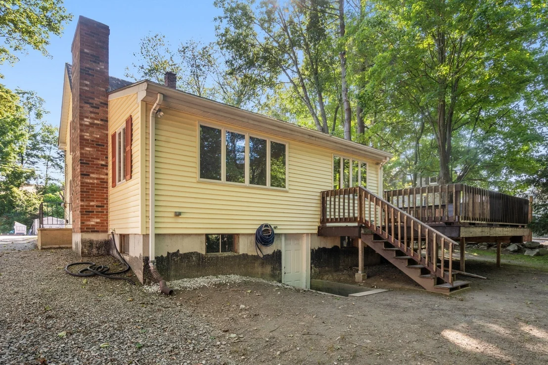 Photo of 32 Elm Street