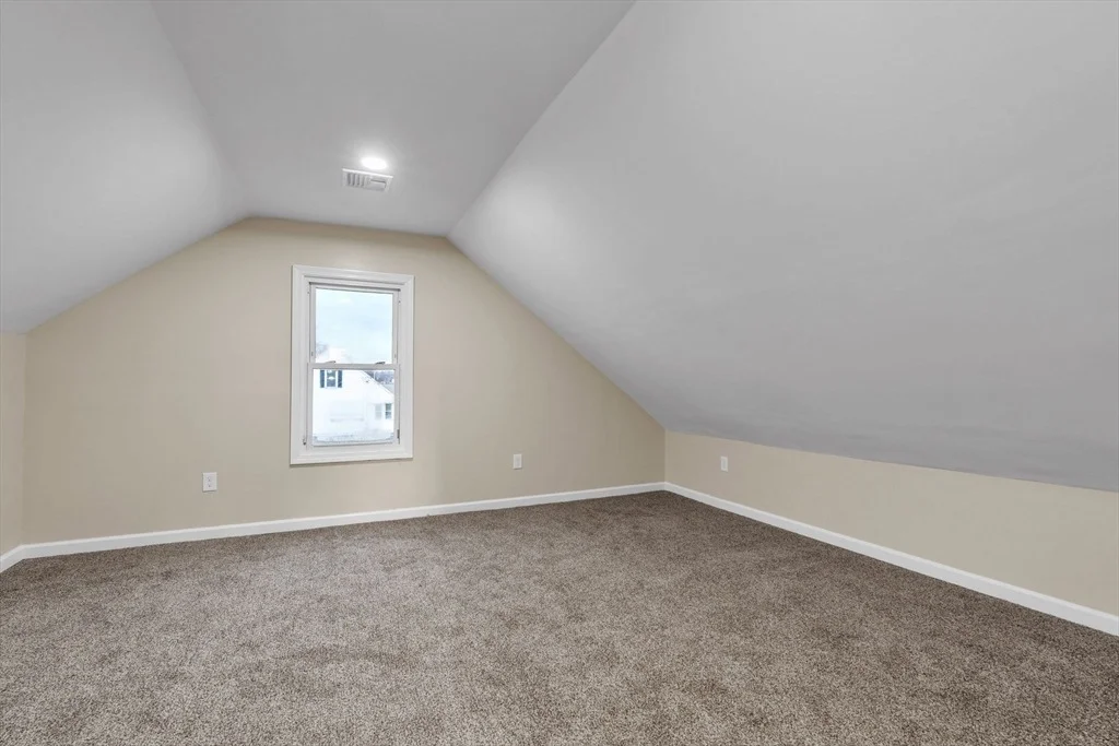 Photo of 1360 Granby Rd