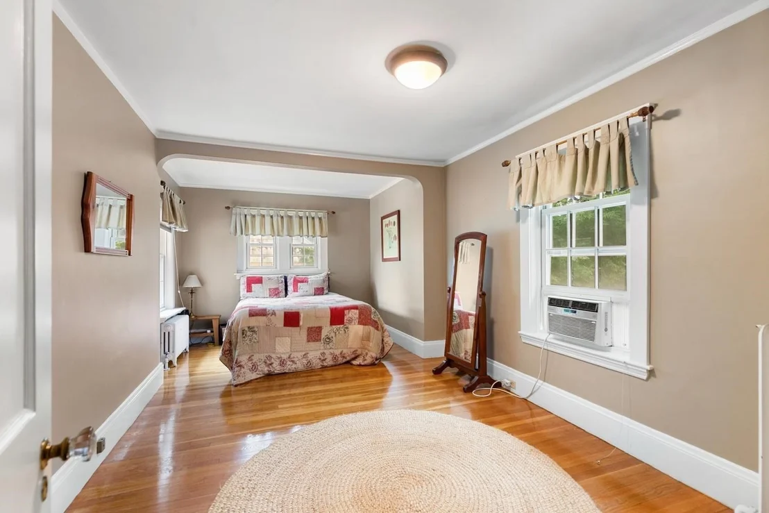 Photo of 216 Bellevue Rd
