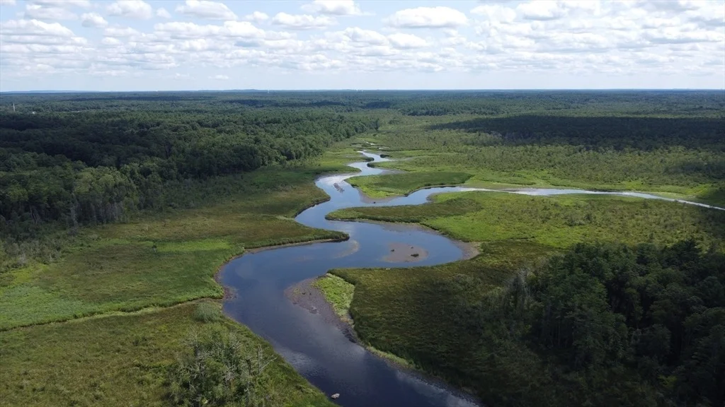Photo of 101 River Rd