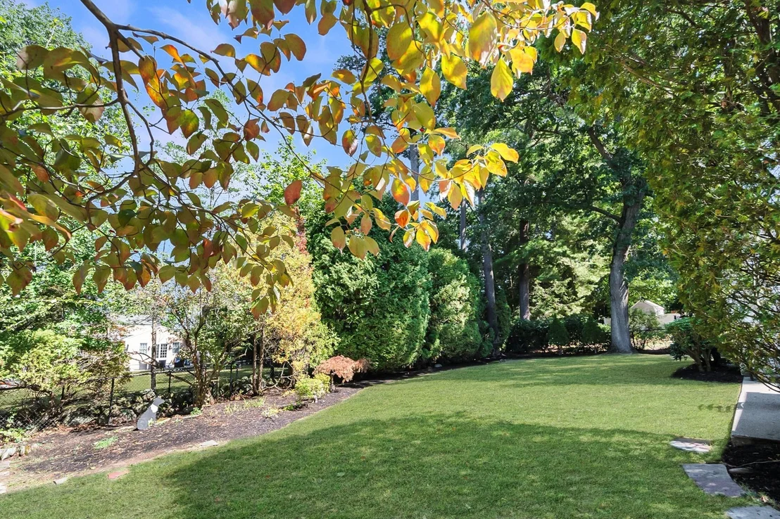 Photo of 39 Robin Rd