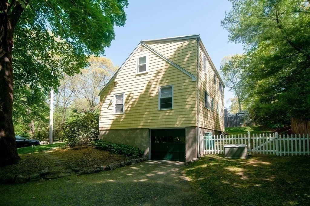 Photo of 23 Lexington Rd