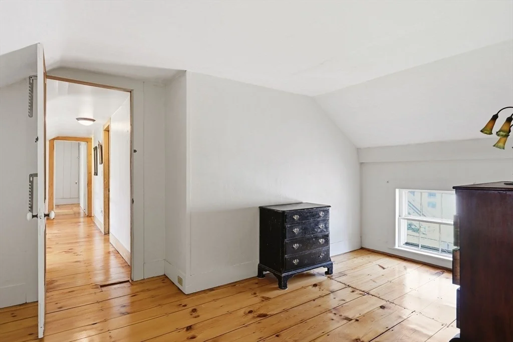 Photo of 6 Nash Hill Rd