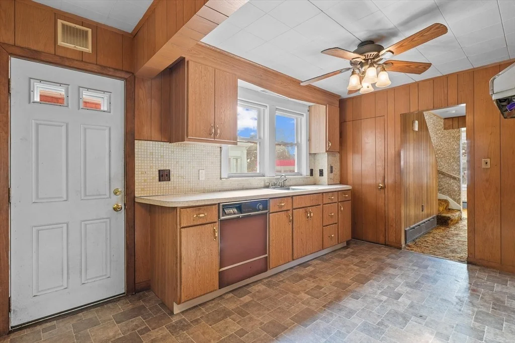 Photo of 335 Lincoln Ave