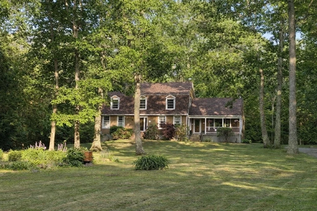 Photo of 75 Barre Rd