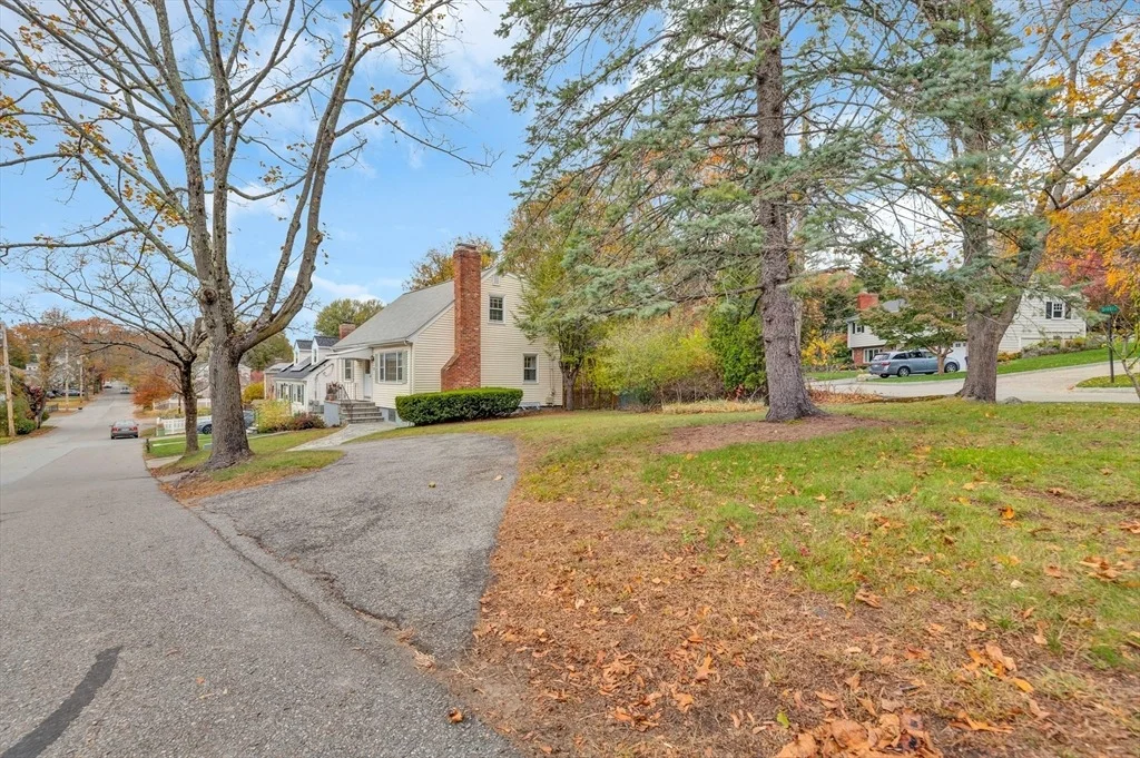 Photo of 19 Wilbur Ave