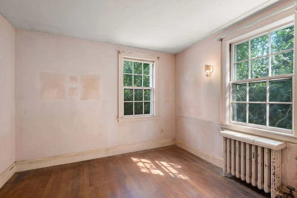 Photo of 10 Wilde Rd