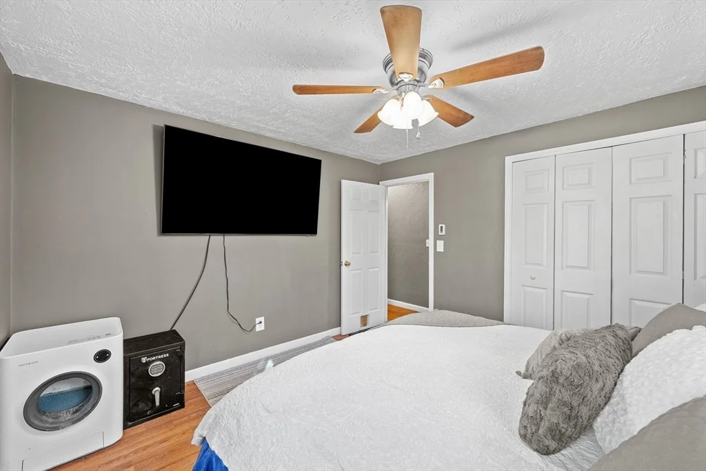 Photo of 3 Hebert Rd
