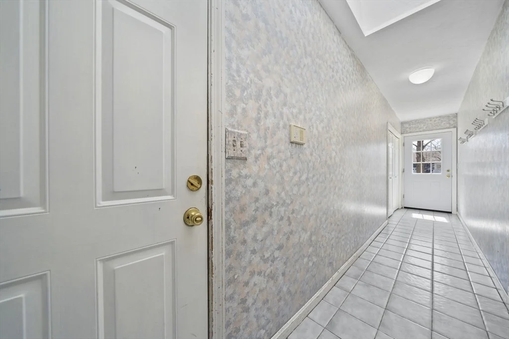Photo of 75 Erica Dr