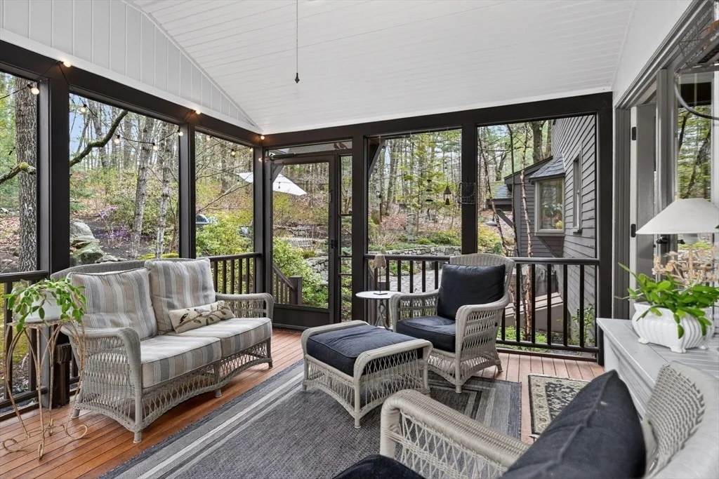 Photo of 10 Davis Rd