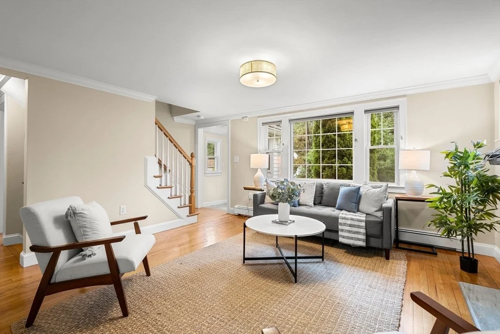 Photo of 19 Cunningham Cir
