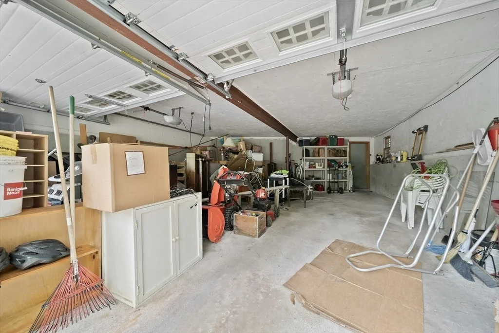 Photo of 8 Lillian Dr