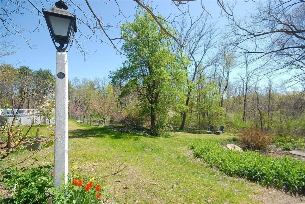Photo of 239 Stow Rd