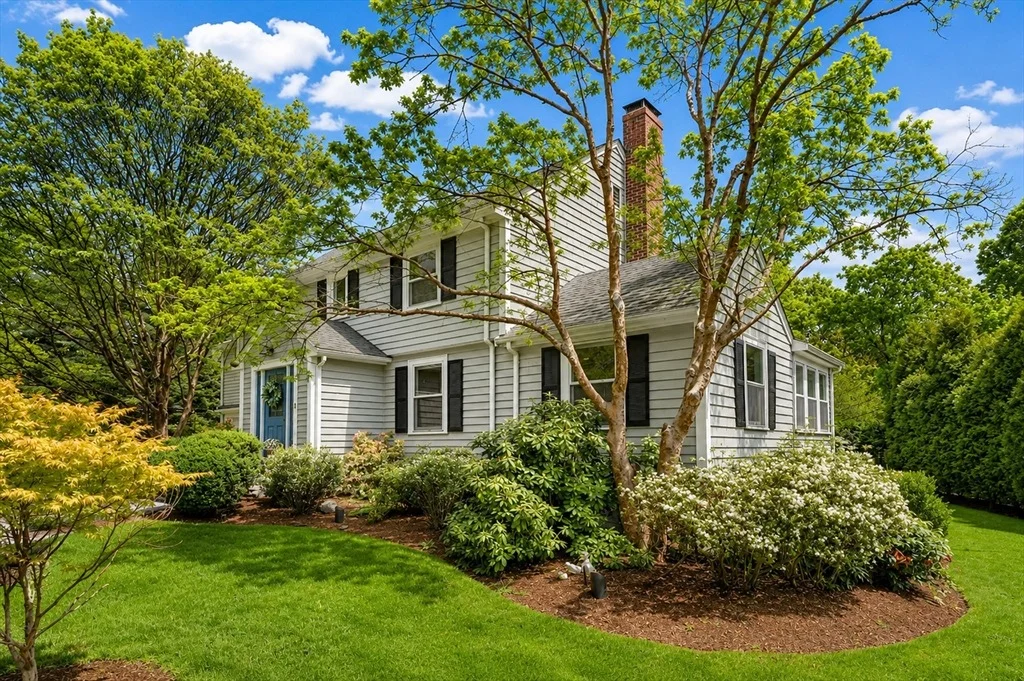 Photo of 106 Annawan Rd