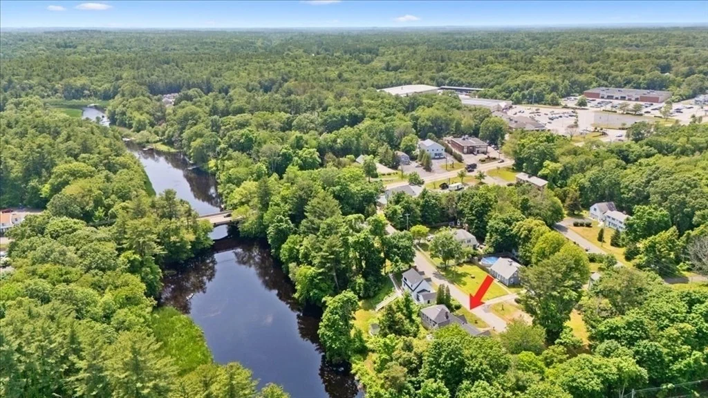 Photo of 16 River Rd