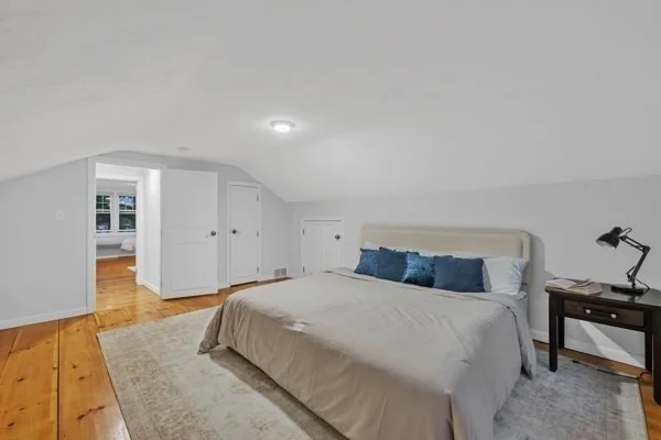 Photo of 5 1/2 W Sutton Rd