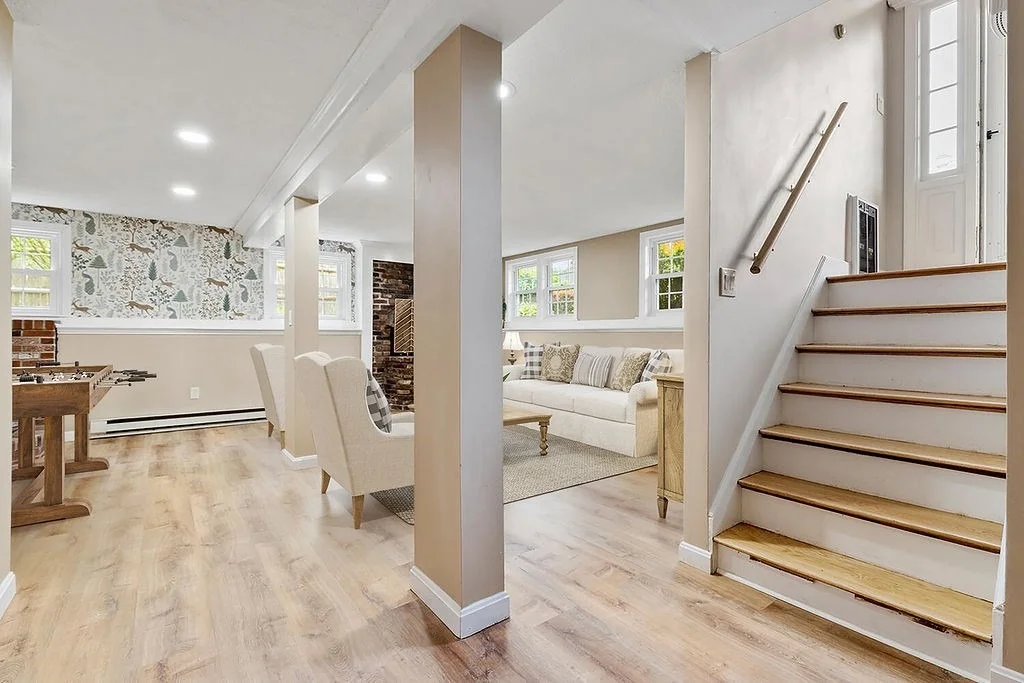 Photo of 70 Stevens Dr