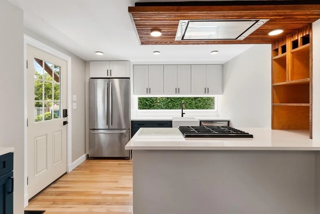 Photo of 10 Wolcott St