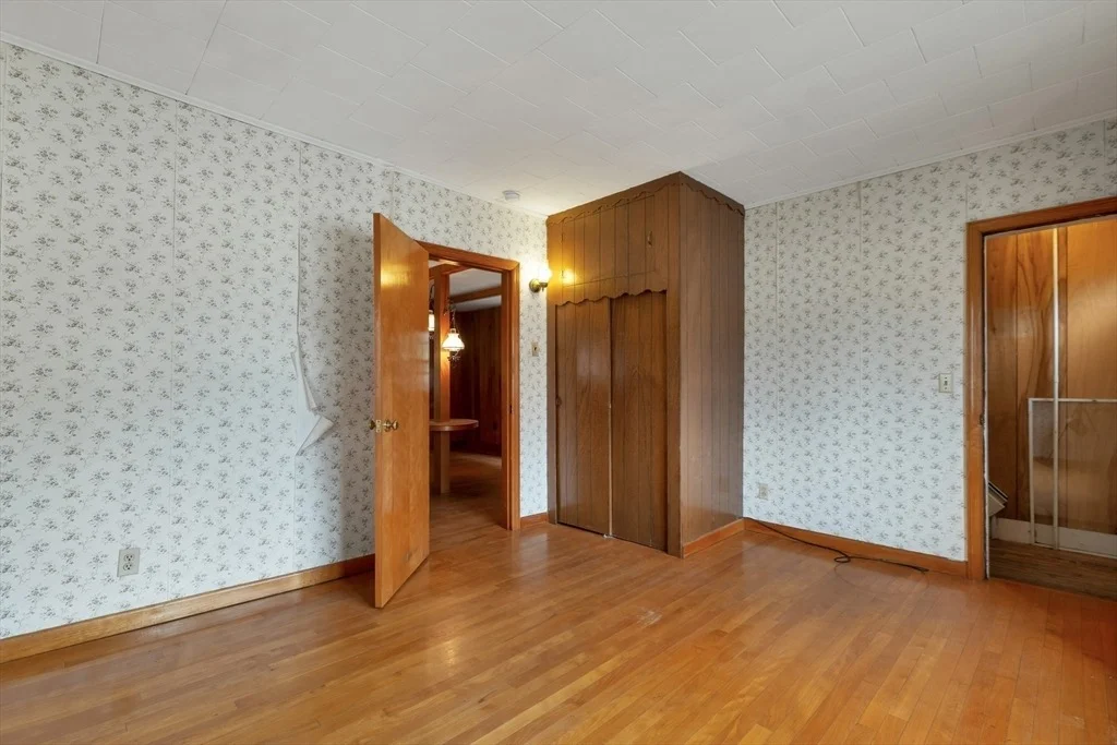 Photo of 100 West Meadow