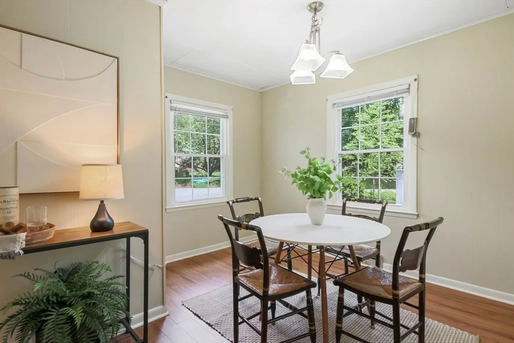 Photo of 4 Ledgewood Drive