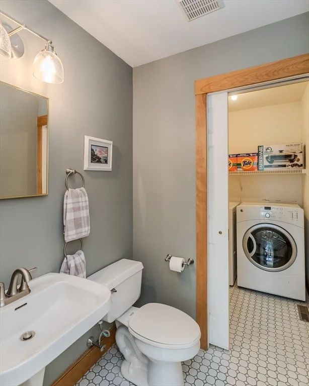Photo of 9 High Meadow Rd