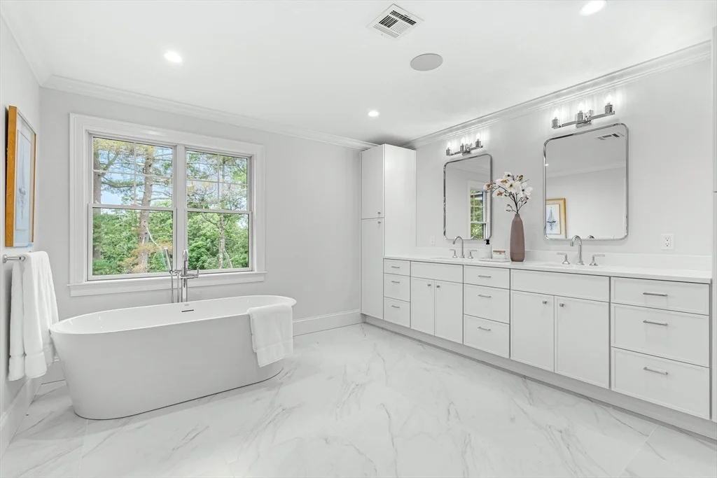 Photo of 129 Lawton Road