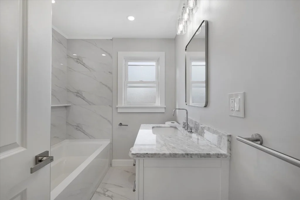 Photo of 38 Conlyn Ave