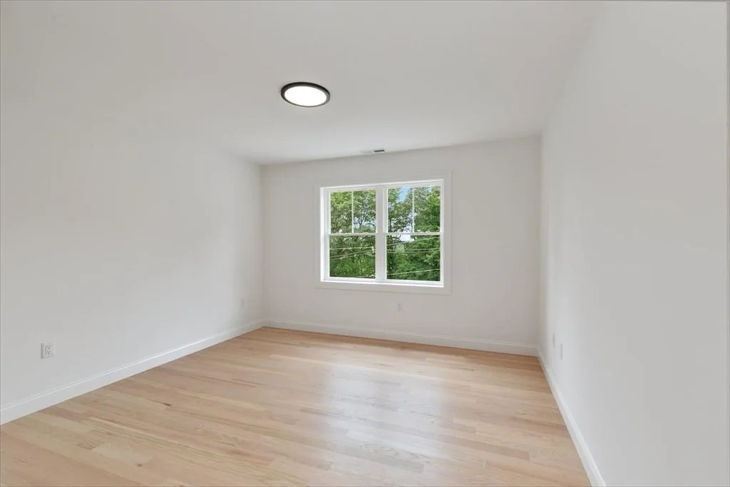 Photo of 9 Steele St