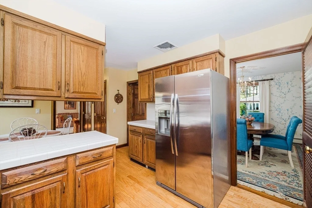 Photo of 146 Colonial Dr