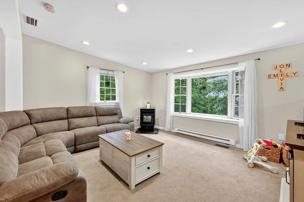 Photo of 63 Barton Ave