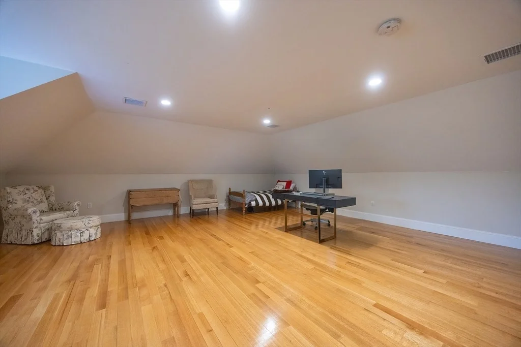 Photo of 5 Copperbeech Circle