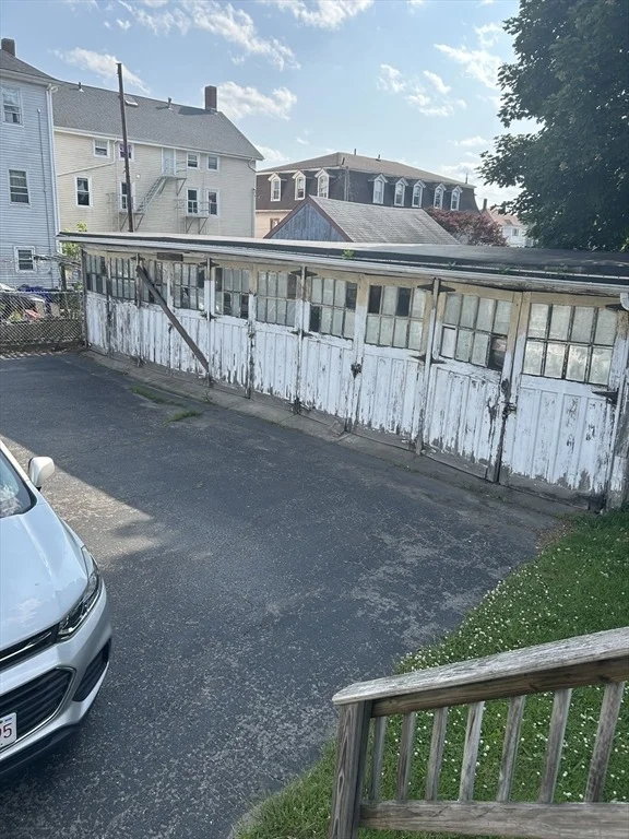 Photo of 121 Kellogg St