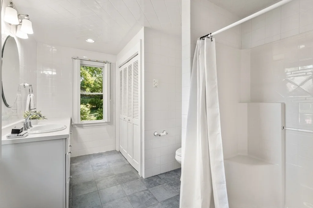 Photo of 260 Hillside Avenue