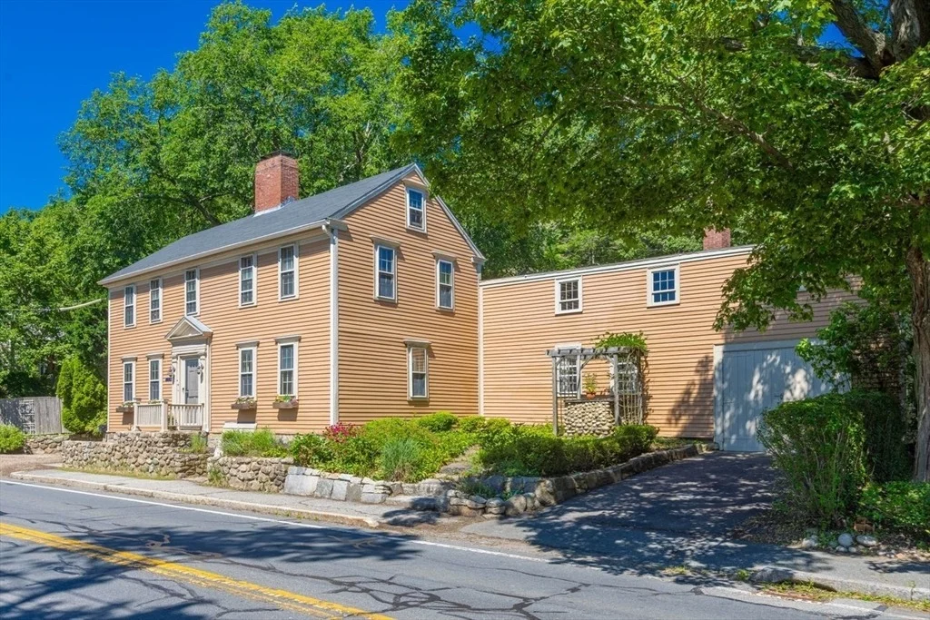Photo of 359 Western Ave