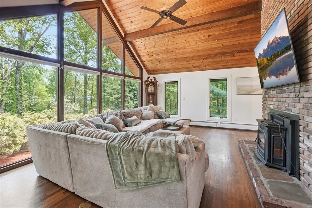 Photo of 26 Dennis Circle