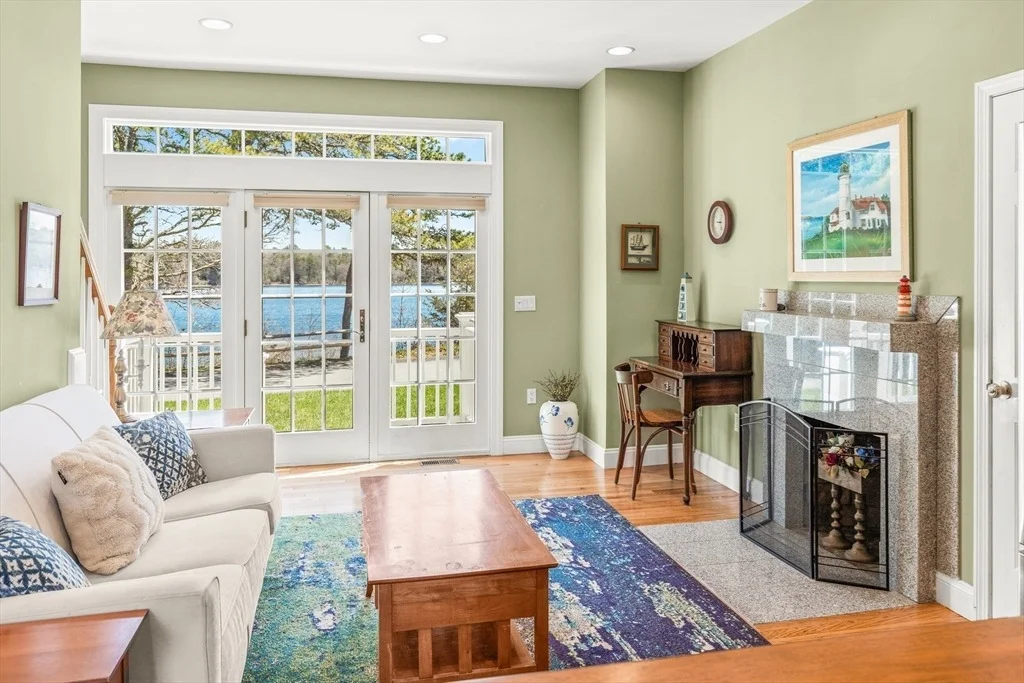 Photo of 251 Lakeside Drive