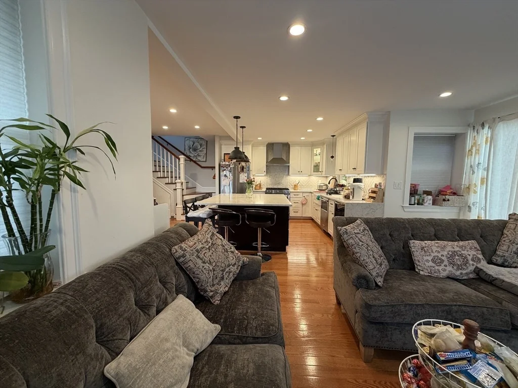 Photo of 32 Fremont Ave