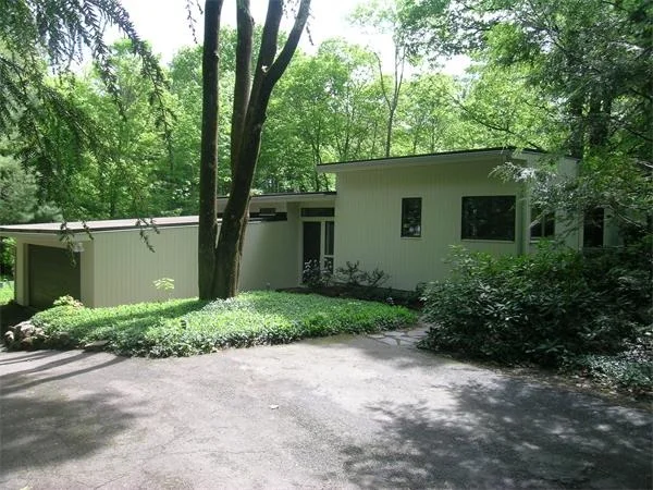 Photo of 13 Old Concord Road