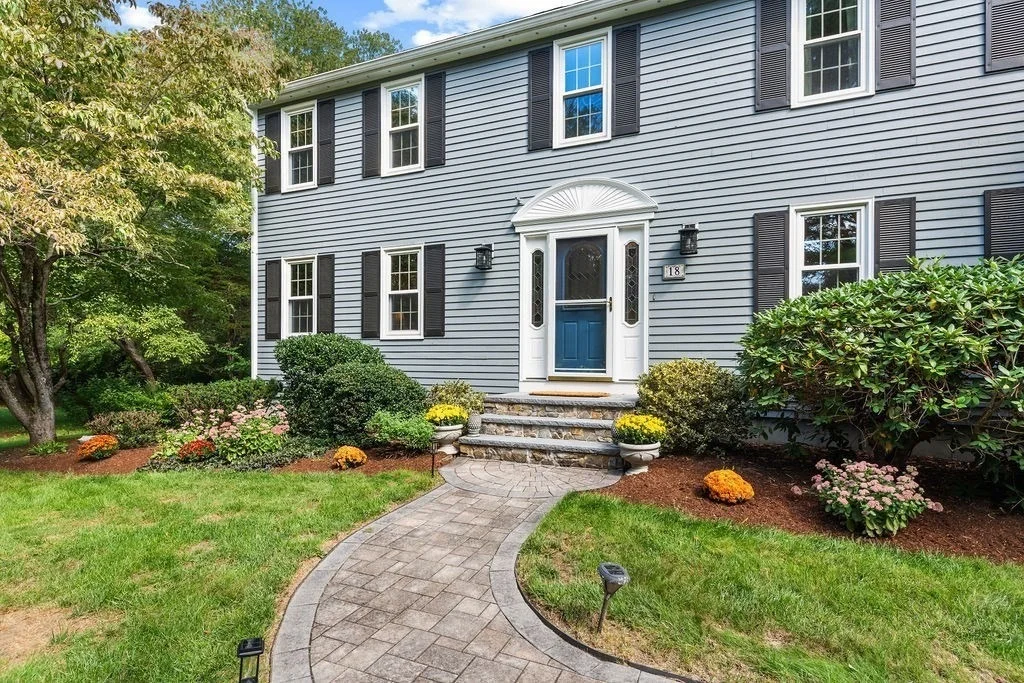 Photo of 18 Fredric Ln