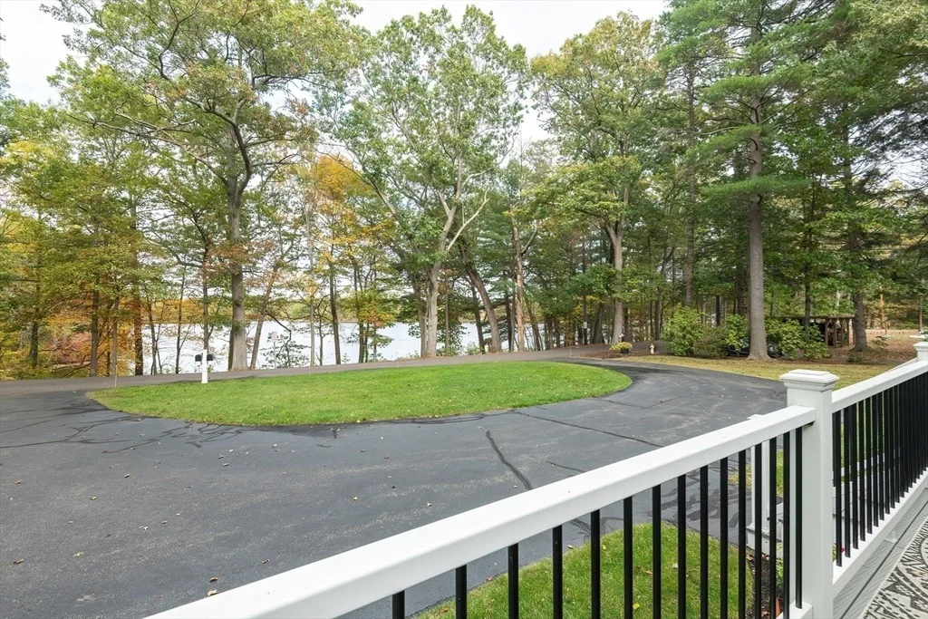 Photo of 47 Lakeview Ave