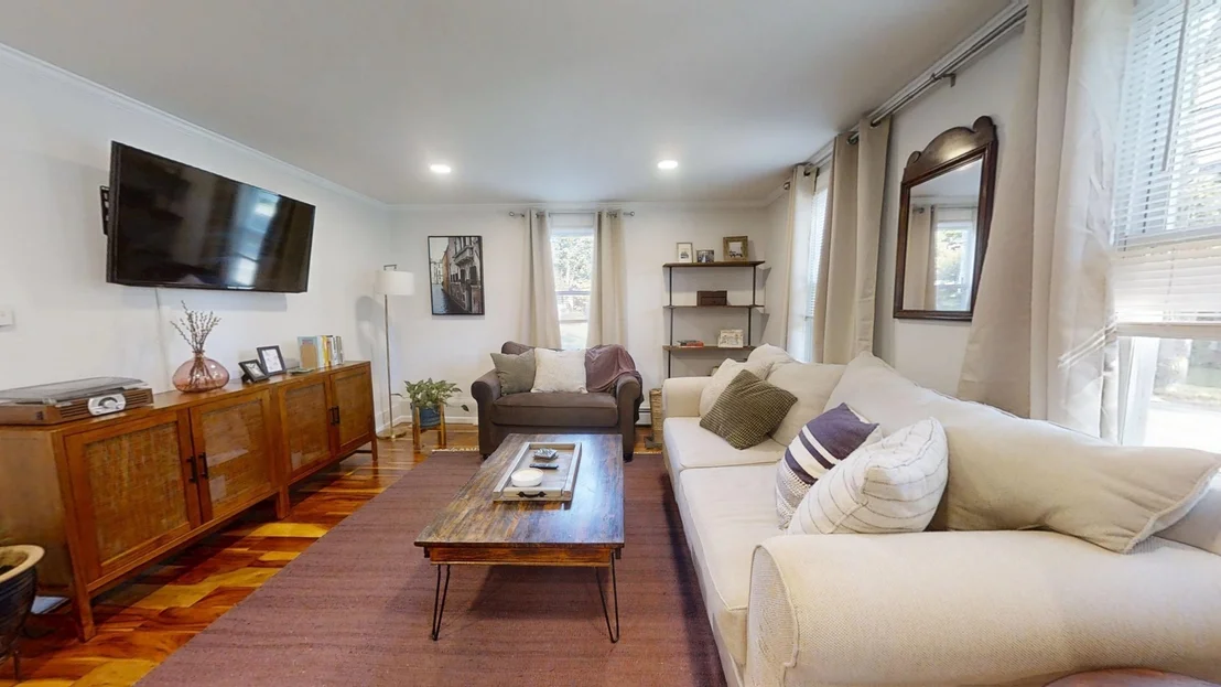 Photo of 54 Whitehall Rd