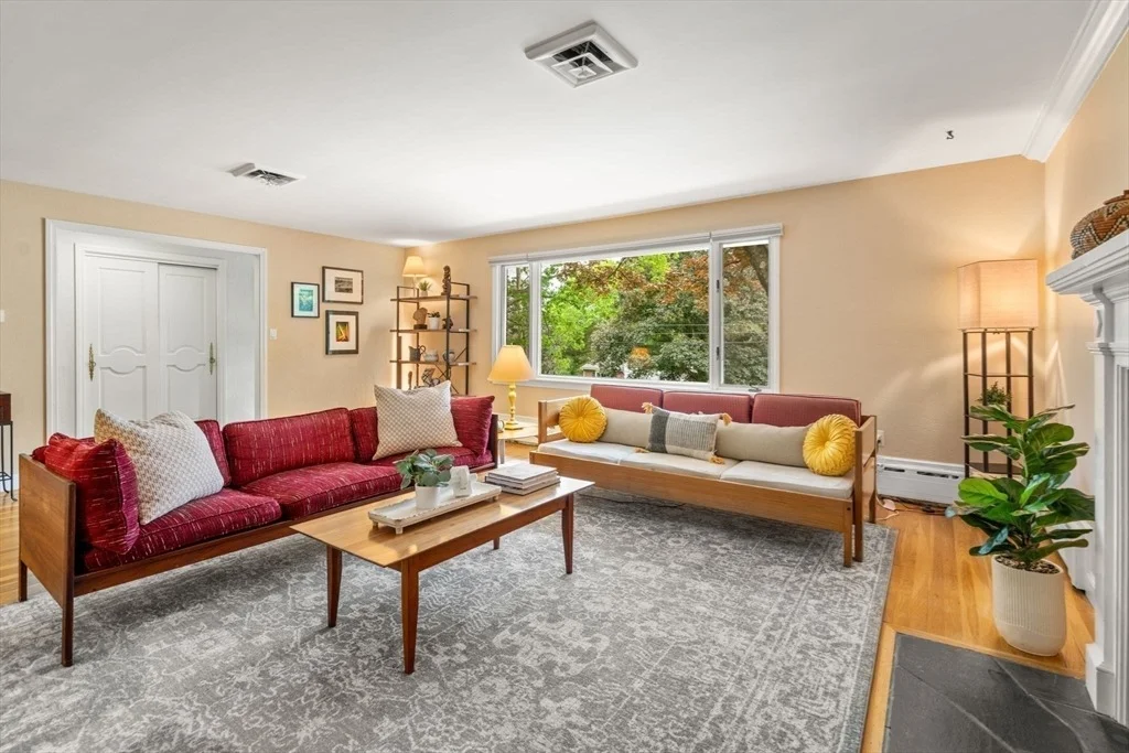 Photo of 19 Bosworth Rd