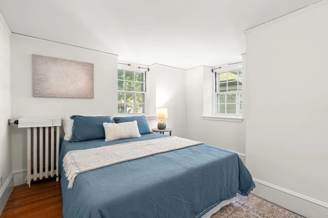 Photo of 70 Kensington Park