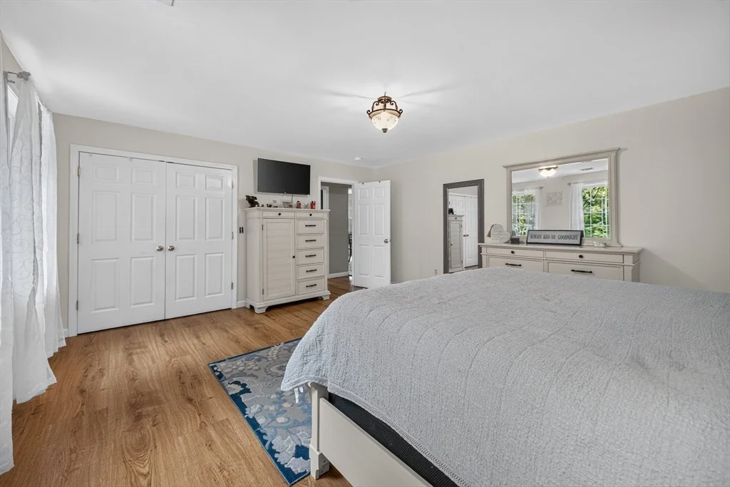 Photo of 165 Pepperell Rd