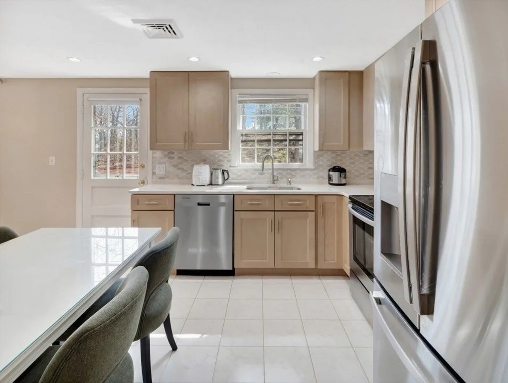 Photo of 22 Susan Dr