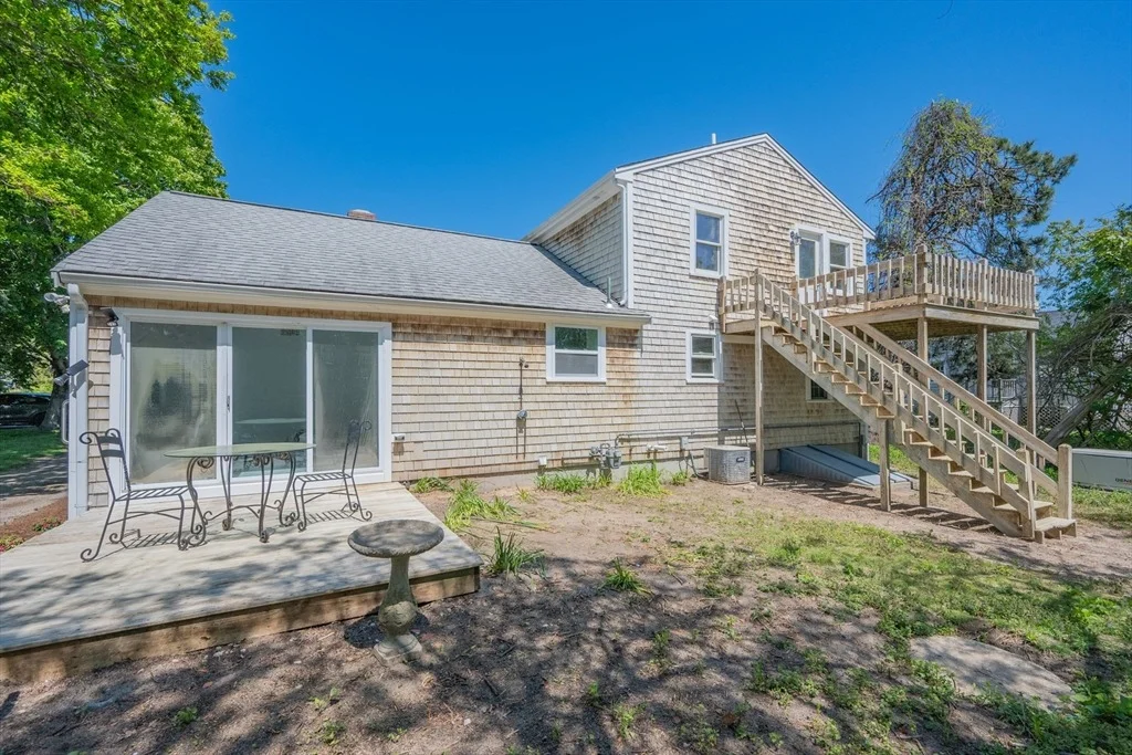 Photo of 19 Aspen Ln