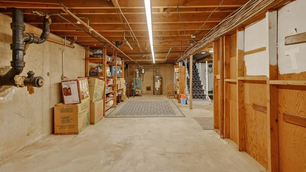 Photo of 31 Shaker Rd