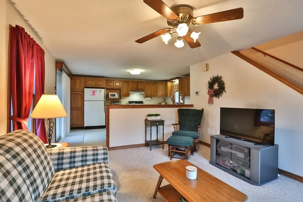 Photo of 13 Collins Dr